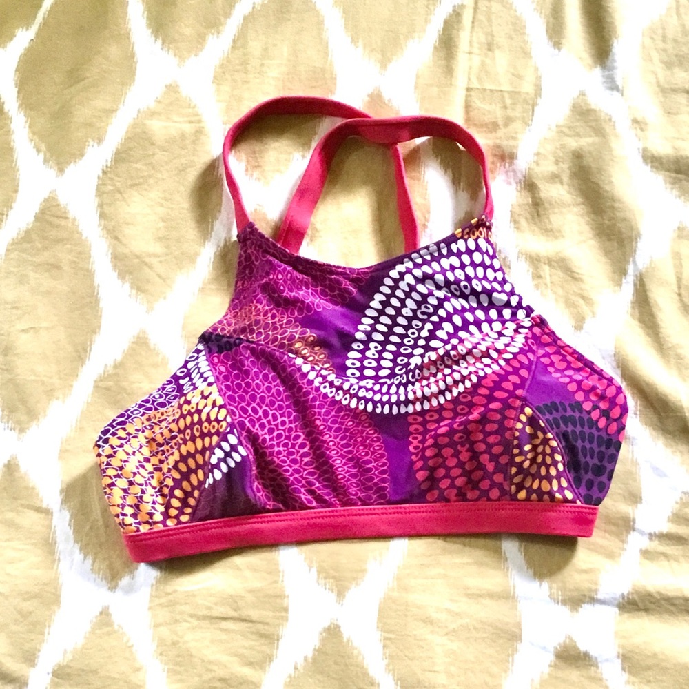 PrAna high neck cross back top in grape swirl